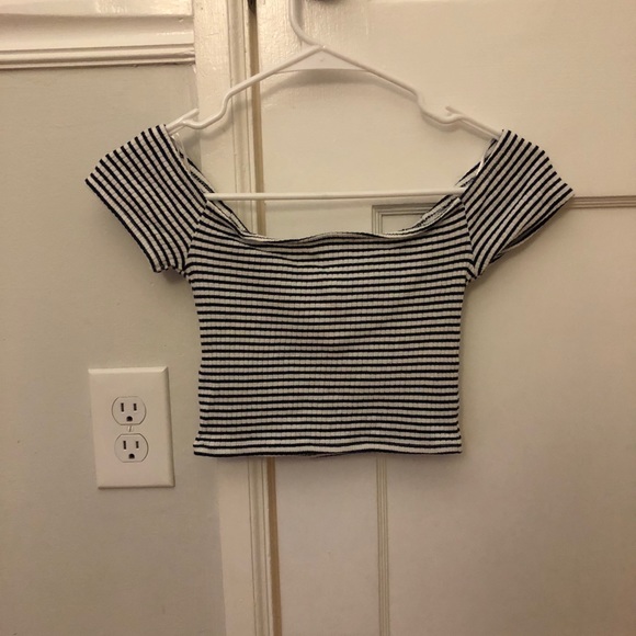 TOPSHOP Crop Top - Picture 2 of 2